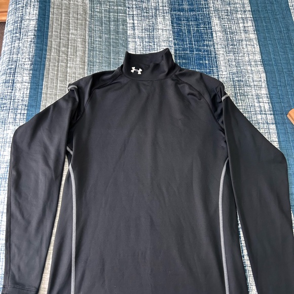 Under Armour Black cold gear High-Collar Top- men’s Medium - Picture 2 of 5